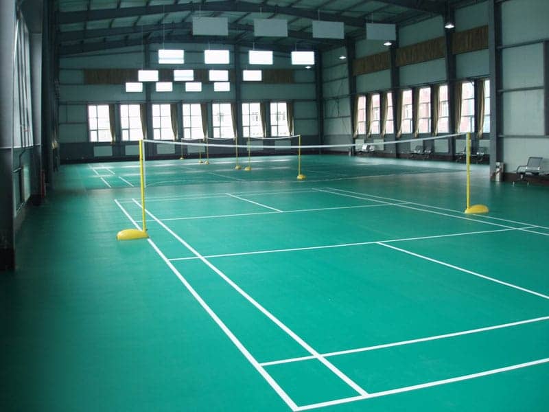 Sàn thể thao được làm bằng nhựa